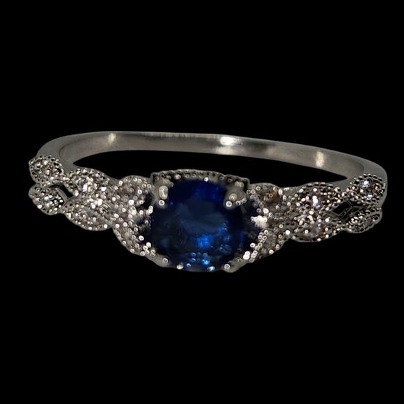 Womens Blue Saphire And White Stone Gemstone Ring - Picture 9 of 10